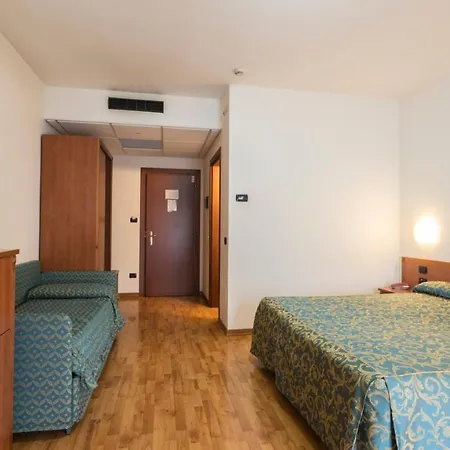 Melody Hotel 3*