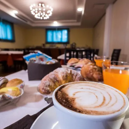 Melody Hotel 3*