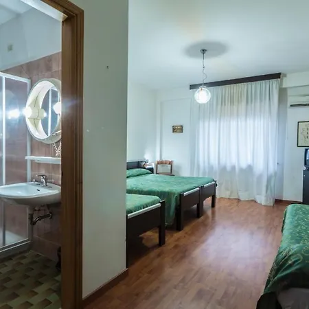 Melody Hotel 3*